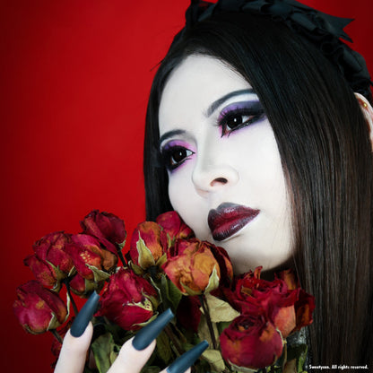 Sweety Pearl Black (Reduced Pupil)